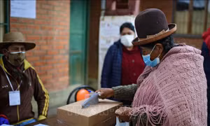 Ứng cử viên đảng MAS giành chiến thắng ngay tại vòng 1 bầu cử Bolivia