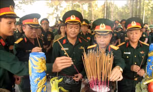 Tổ chức Lễ viếng đặc biệt Trung tướng Đồng Sỹ Nguyên ngay tại Nghĩa trang Trường Sơn