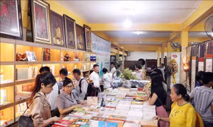 Triển lãm 1.500 tựa sách liên quan đến Phật giáo mừng Đại lễ Vu lan 2024