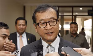 Tòa án Campuchia tuyên án phạt tù thủ lĩnh đối lập lưu vong