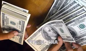 Đồng USD yếu đẩy giá vàng thế giới đi lên