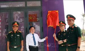 Thắm tình quân - dân nơi biên giới của lực lượng vũ trang Quân khu 7