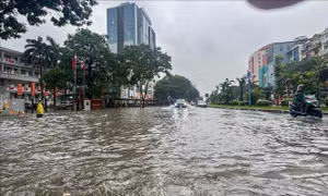 Hà Nội chuyển thế chủ động, sẵn sàng ứng phó mưa lớn, chống úng ngập