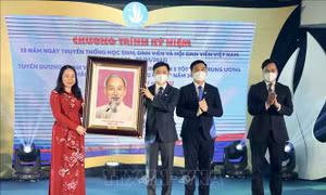 Phó Chủ tịch nước dự kỷ niệm 72 năm Ngày truyền thống học sinh, sinh viên