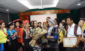 Đồng hành, hỗ trợ đội ngũ giáo viên dân tộc thiểu số