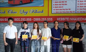 Chuyến xe 0 đồng 'chở' ước mơ đến giảng đường