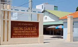 Tạm đình chỉ chức vụ Giám đốc Trung tâm Y tế TP Phan Thiết (Bình Thuận) 
