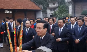 Chủ tịch nước Võ Văn Thưởng dâng hương tưởng niệm Đức vua An Dương Vương