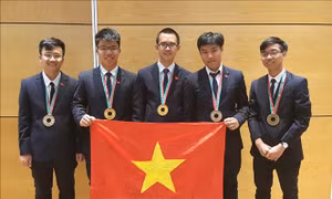 Tám thí sinh Việt Nam tham gia Olympic Vật lí châu Á lần thứ 20 đều đoạt giải