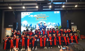 Lễ tốt nghiệp đặc biệt của học sinh mầm non