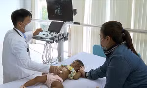 Khám bệnh, cấp thuốc miễn phí cho người có hoàn cảnh khó khăn tại Sóc Trăng