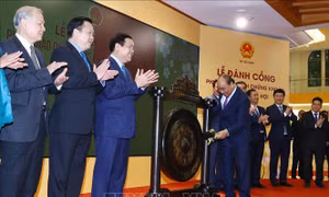 Thủ tướng đánh cồng khai trương phiên giao dịch chứng khoán đầu Xuân Kỷ Hợi 2019