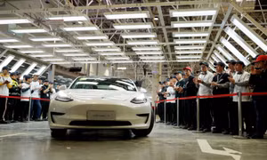 Tesla sắp tung mẫu xe Model 3 có pin chạy được 1,6 triệu km