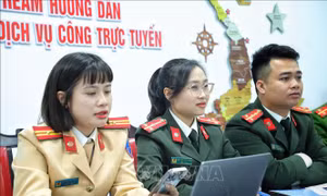 Hơn 10.000 lượt người tham gia buổi livestream hướng dẫn thủ tục hành chính