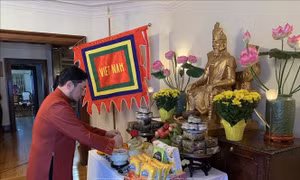 Lễ Giỗ Tổ trực tuyến của người Việt ở Canada: Trang nghiêm, thành kính
