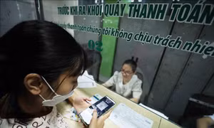 Thanh toán không dùng tiền mặt: Nâng chất để phục vụ người bệnh