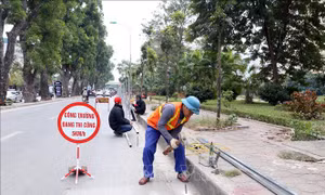 Hà Nội bảo vệ hành lang an toàn đường bộ