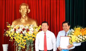 ​ Ông Bùi Văn Nghiêm giữ chức Phó Bí thư Tỉnh ủy Vĩnh Long