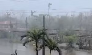 Siêu bão Man-yi tấn công Philippines 'có khả năng gây thảm họa'