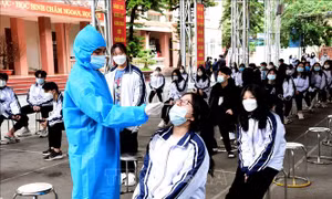 Đưa trẻ trở lại trường học là cần thiết nhưng phải an toàn, phù hợp diễn biến dịch