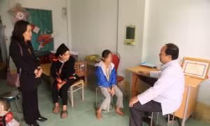 Kết luận về hiện tượng nhiều em cùng trường tiểu học ở Cao Bằng ngất và có biểu hiện lạ