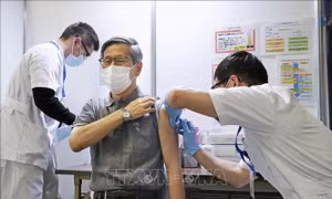 Nhật Bản ghi nhận trên 16.000 ca tử vong do COVID-19 từ tháng 5-11/2023
