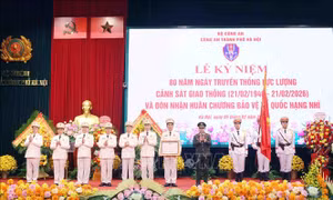 CSGT Thủ đô chuyển từ 'xử lý trực tiếp' sang 'quản trị giao thông hiện đại'