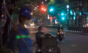 Nhiều công nhân môi trường Hà Nội nghỉ việc