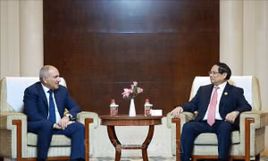 Thủ tướng Phạm Minh Chính gặp Thủ tướng Armenia Nikol Pashinyan tại Thiên Tân