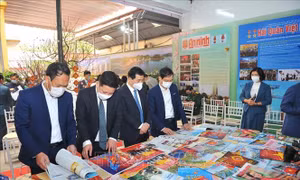 Hải Phòng: Khai mạc Hội báo Xuân Nhâm Dần