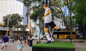 World Cup 2026: 'Quái vật nước' phủ tím Mexico City