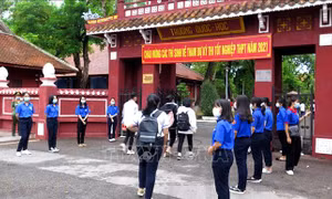 Đảm bảo phòng, chống dịch COVID-19 trong buổi thi đầu tiên
