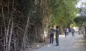 Những ngôi làng 'ngâm chân' trong lũ sông Lam - Bài 1: Sau lũy tre gai xù xì