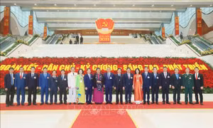 Nêu cao tinh thần trách nhiệm, chọn đúng cán bộ đủ đức, đủ tài