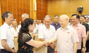 Tổng Bí thư tiếp xúc cử tri Hà Nội sau Kỳ họp thứ 5, Quốc hội khóa XV