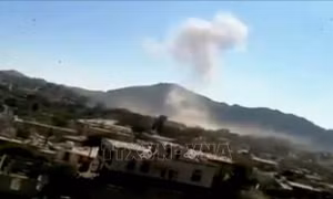 Đoàn xe chở Bộ trưởng Quốc phòng Yemen bị trúng mìn