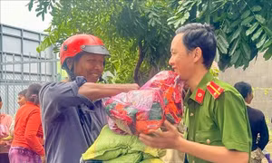 Gia Lai chung sức cứu trợ đồng bào vùng lũ