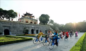 Doanh nghiệp du lịch 'ngóng' kỳ nghỉ lễ kéo dài