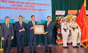 Đổi mới mạnh mẽ công tác đào tạo, bồi dưỡng cán bộ của Đảng