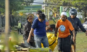 Nạn nhân thiệt mạng vụ động đất, sóng thần tại Indonesia lên tới 420 người