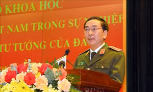 Phát huy vai trò của đội ngũ trí thức trong bảo vệ nền tảng tư tưởng của Đảng