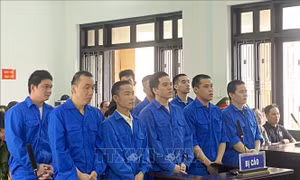 Tuyên án sơ thẩm vụ án hỗn chiến dùng súng giết người tại Lăng Cô