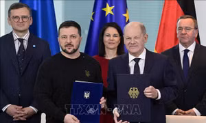 Ukraine và Pháp ký thỏa thuận đảm bảo an ninh