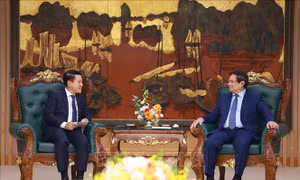 Thủ tướng Phạm Minh Chính tiếp Phó Thủ tướng, Trưởng Ban cải cách doanh nghiệp Lào