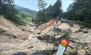 Bộ Xây dựng công bố tình huống khẩn cấp về thiên tai trên đường đèo Mimosa