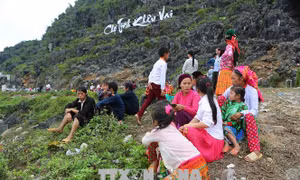 Khai mạc Lễ hội 100 năm Chợ tình Khâu Vai