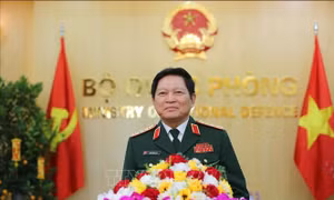 Bộ trưởng Bộ Quốc phòng thăm Đại tướng Phùng Quang Thanh