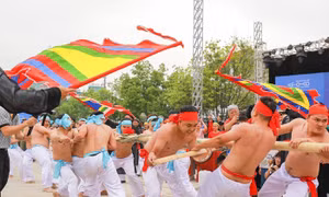 Sức sống mới của di sản kéo co