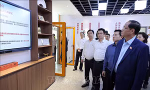 Đoàn đại biểu cấp cao Quốc hội Việt Nam thăm và làm việc tại tỉnh Tứ Xuyên (Trung Quốc)