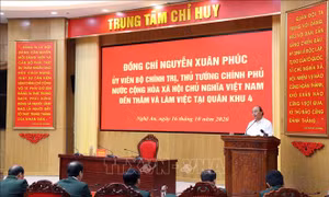 Thủ tướng: Nén đau thương, tiếp tục hỗ trợ người dân khắc phục hậu quả lũ lụt